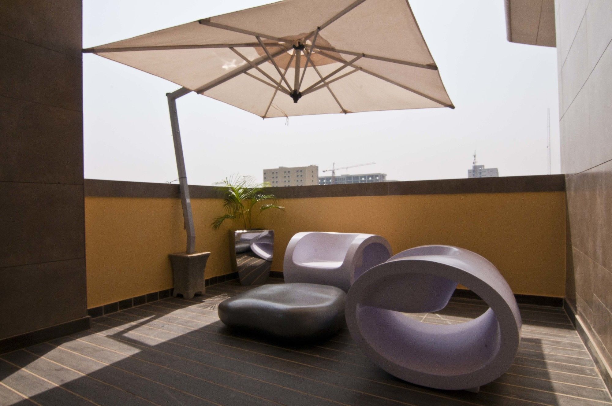 L'Eola Suites Abuja Dış mekan fotoğraf
