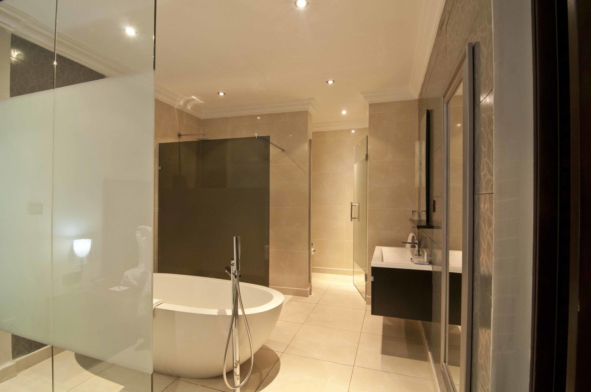 L'Eola Suites Abuja Dış mekan fotoğraf